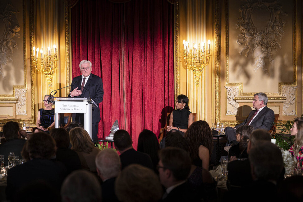 Federal President Frank-Walter Steinmeier gives a speech at the presentation of the Henry A. Kissinger Prize to the Federal President by the American Academy in the Metropolitan Club in New York/USA